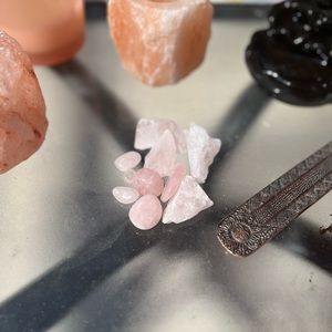 Rose Quarters Tumbles & Raw Stones